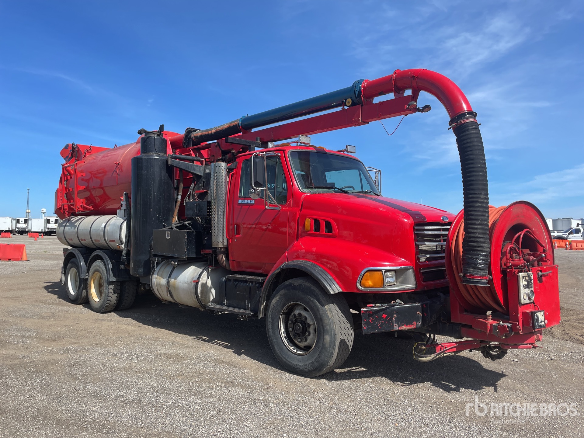Vactor 2115-55 on 1998 Ford LT9513 6x4 Vacuum Excavator Truck | Ritchie ...