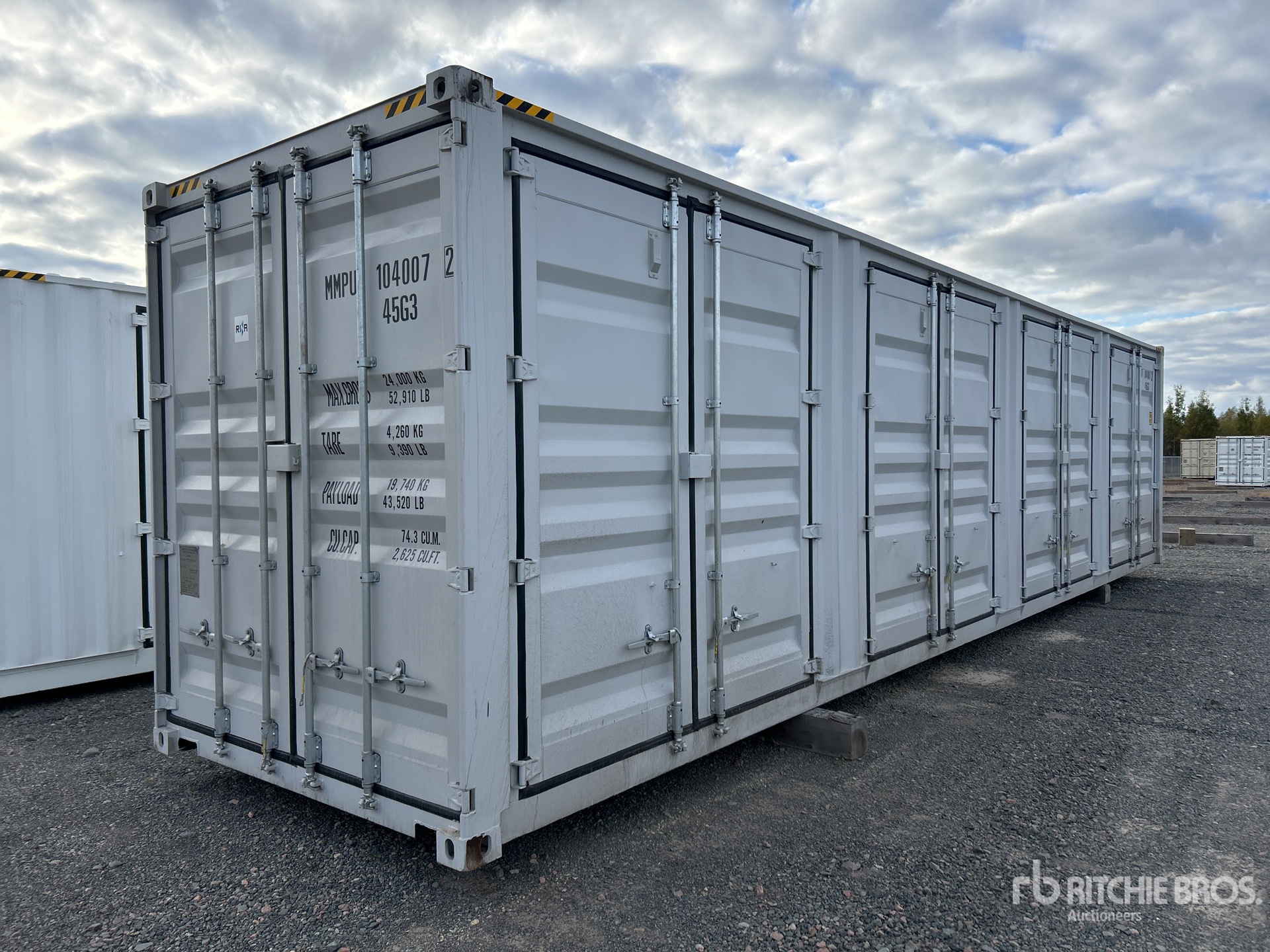 General Appearance with Foto, angolo anteriore sinistro