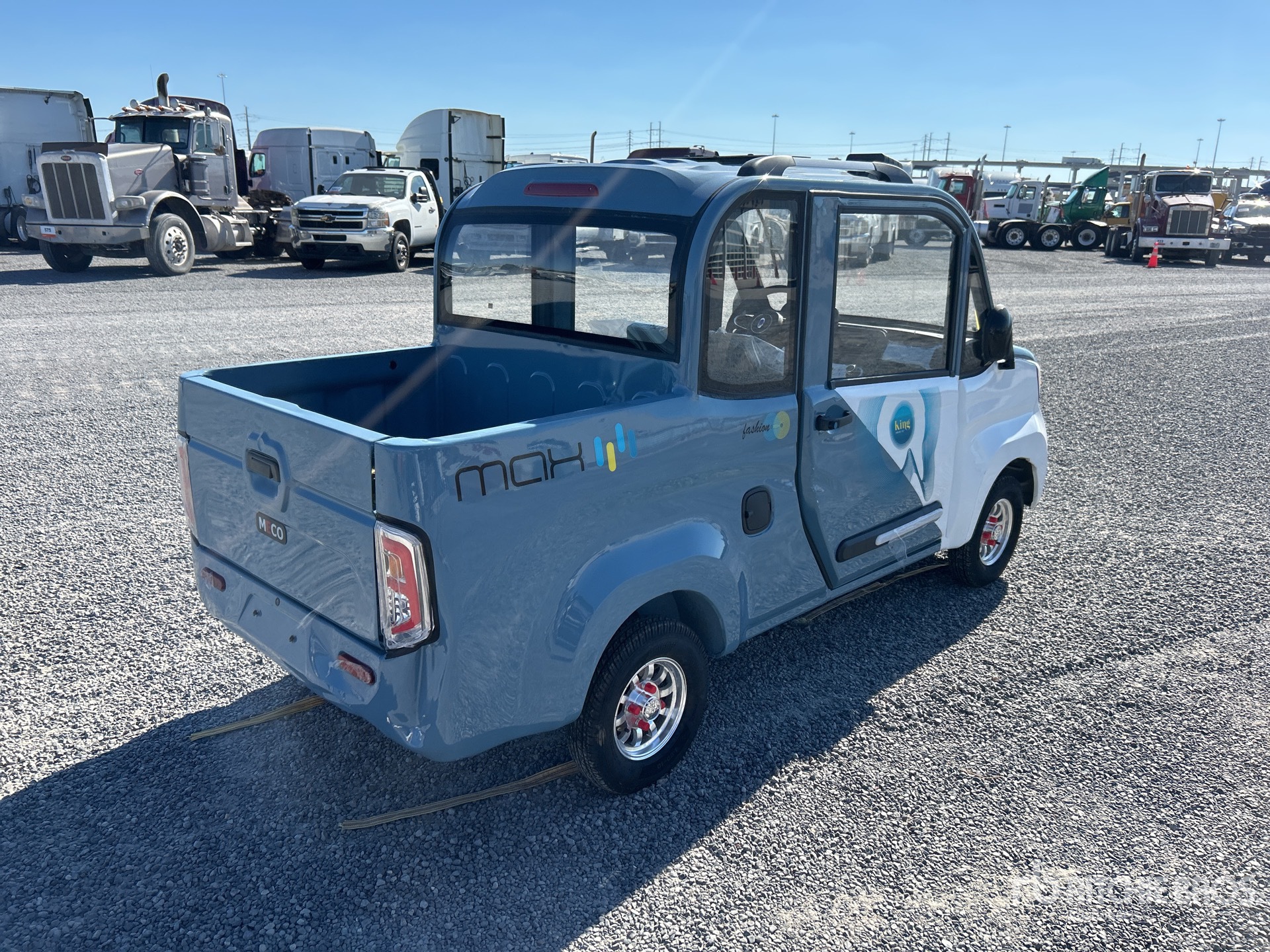 General Appearance with Picture, Right Rear Corner