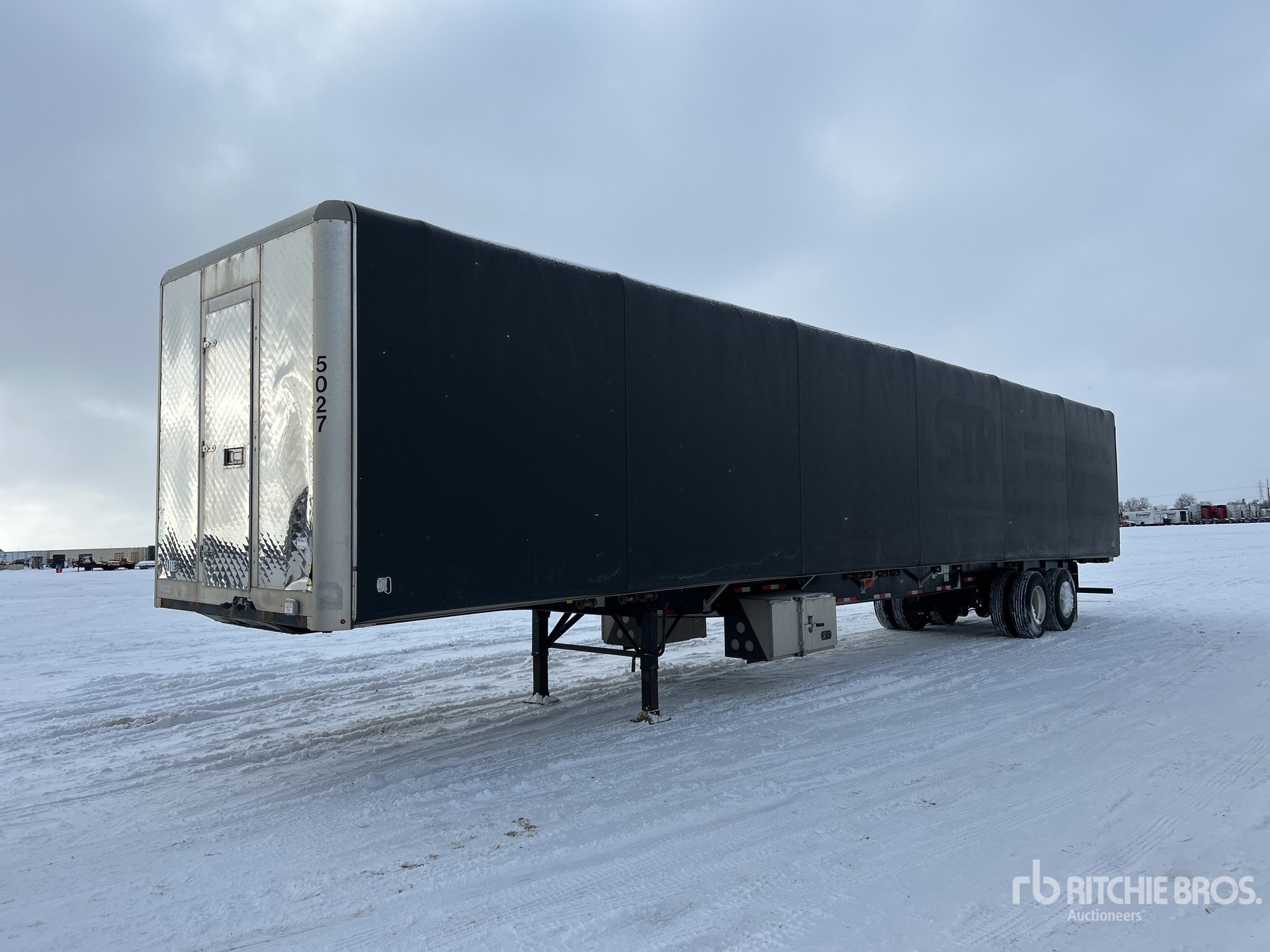 General Appearance with Bild, Ecke vorne links