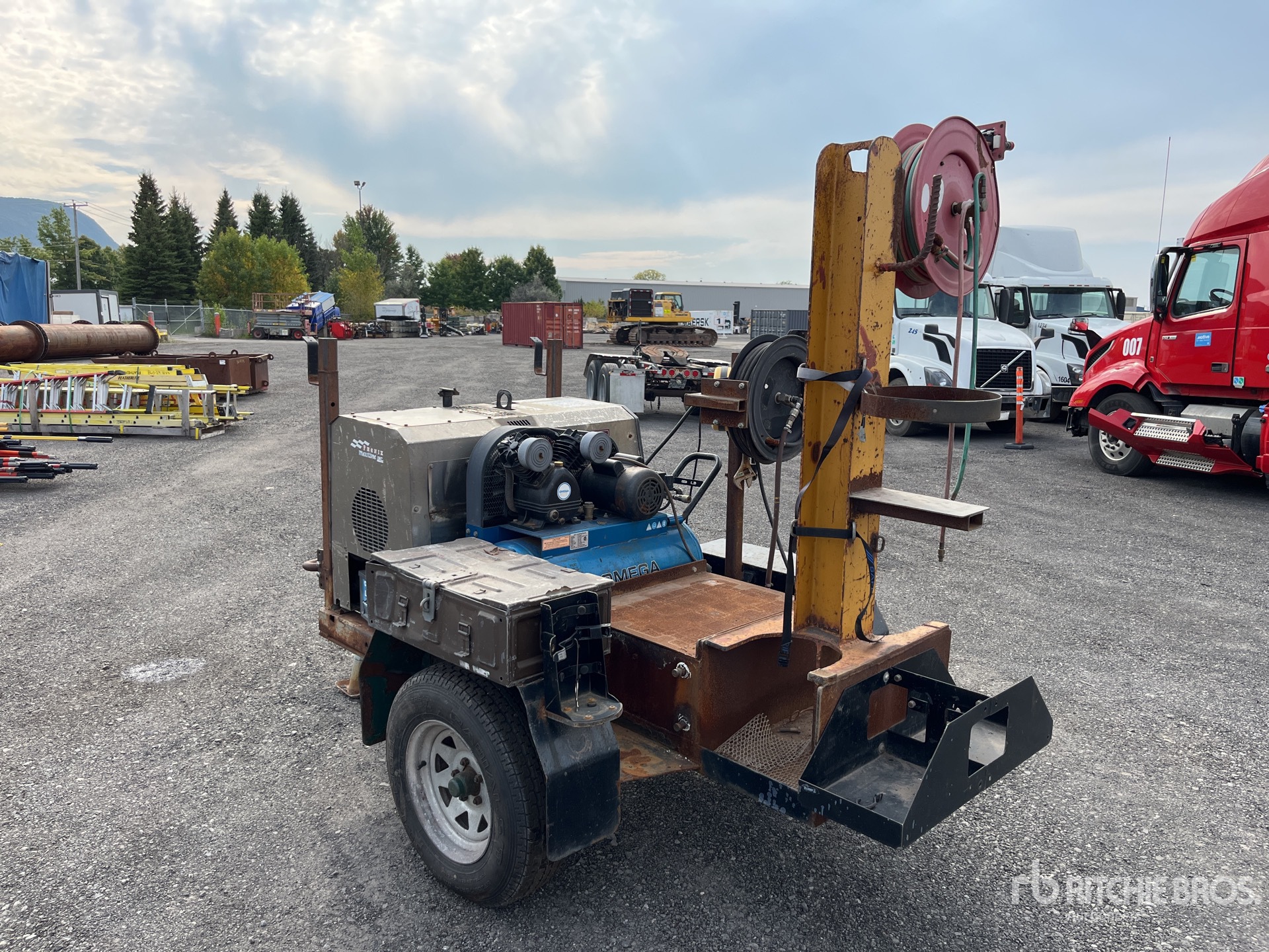 General Appearance with Picture, Left Rear Corner