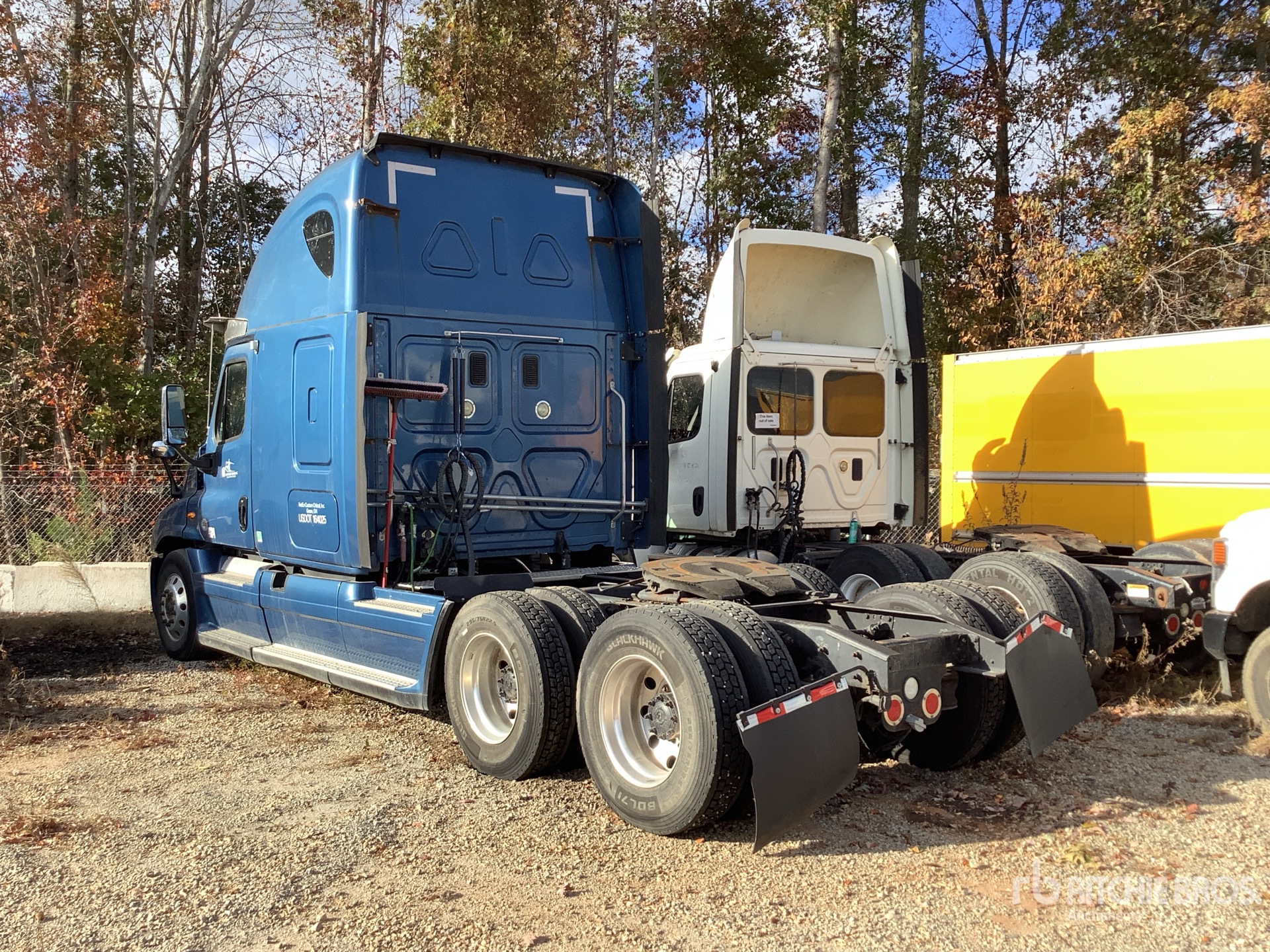2013 Freightliner Cascadia 125 6x4 T/A Sleeper Truck Tractor | Ritchie ...