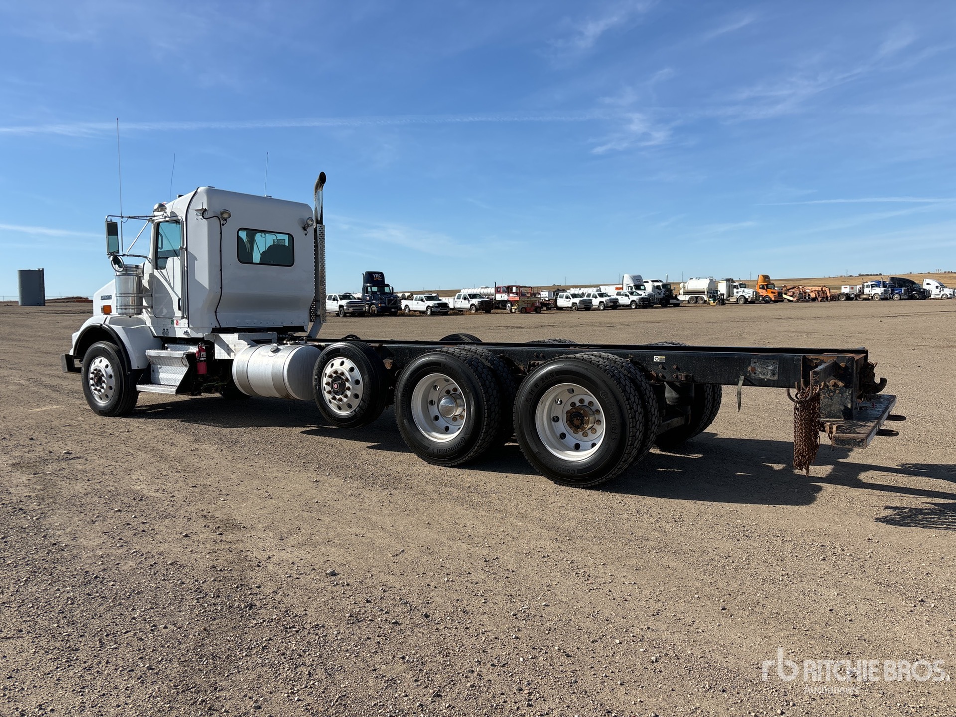 General Appearance with Imagen: esquina trasera izquierda