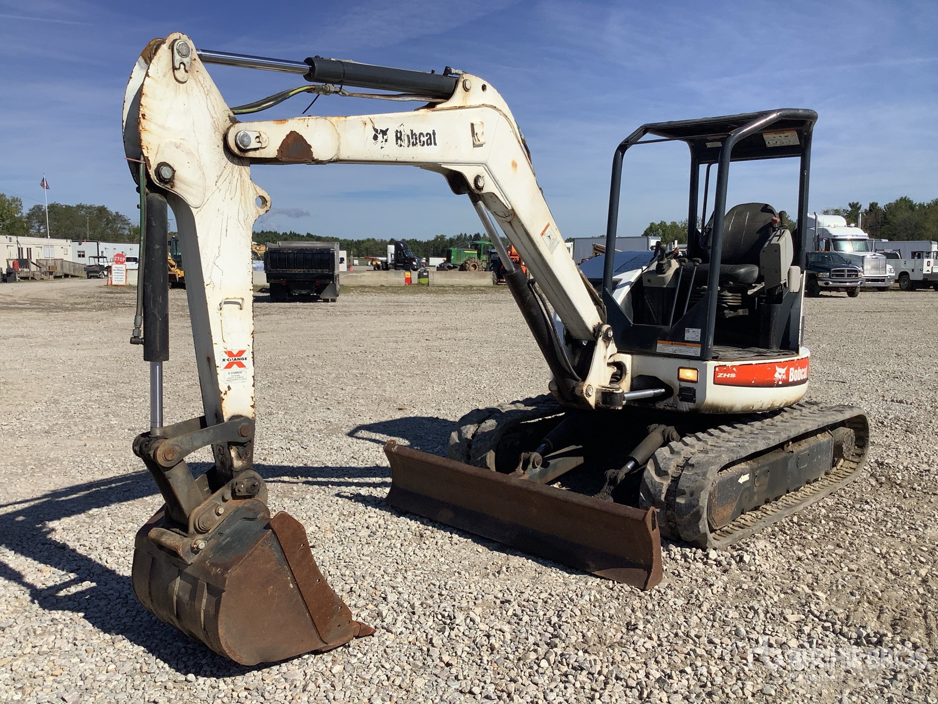 General Appearance with Picture, Left Front Corner