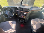 MN333192 - 2021 International LT625: Cab #18