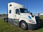 MN333192 - 2021 International LT625: Picture, Right Front Corner