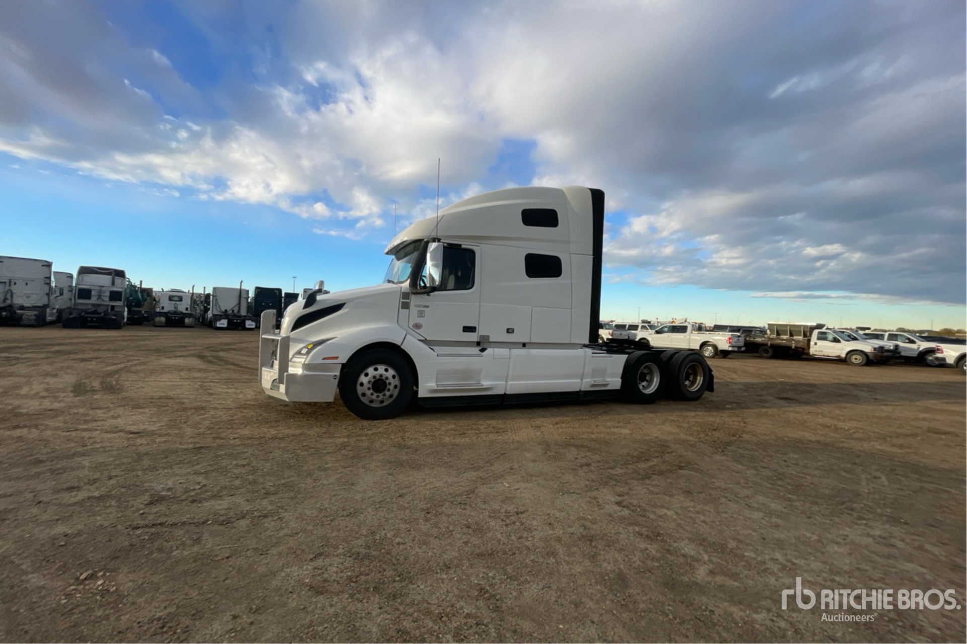 General Appearance with Picture, Left Front Corner