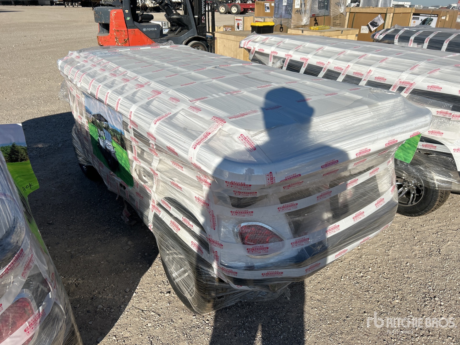 2024 HUNTER PRO GFE4.0 Electric Golf Cart (Unused) Ritchie Bros