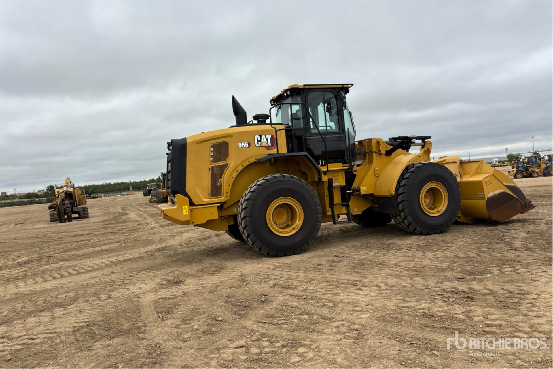 2024 Caterpillar 966