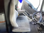 MN281123 - 2021 International LT625: Seats/Armrests
