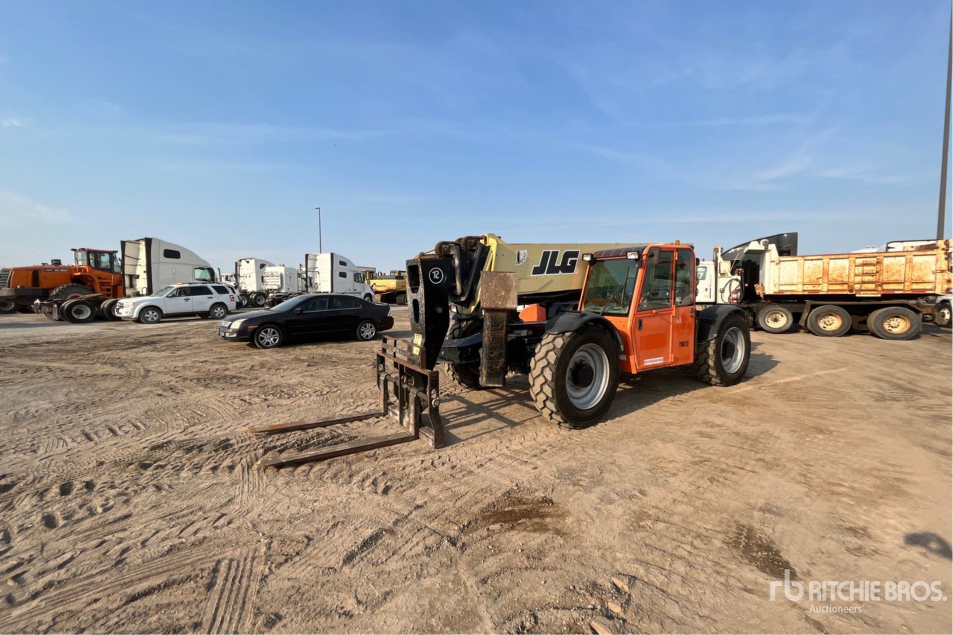 2013 JLG G12-55A Telehandler | Ritchie Bros. Auctioneers
