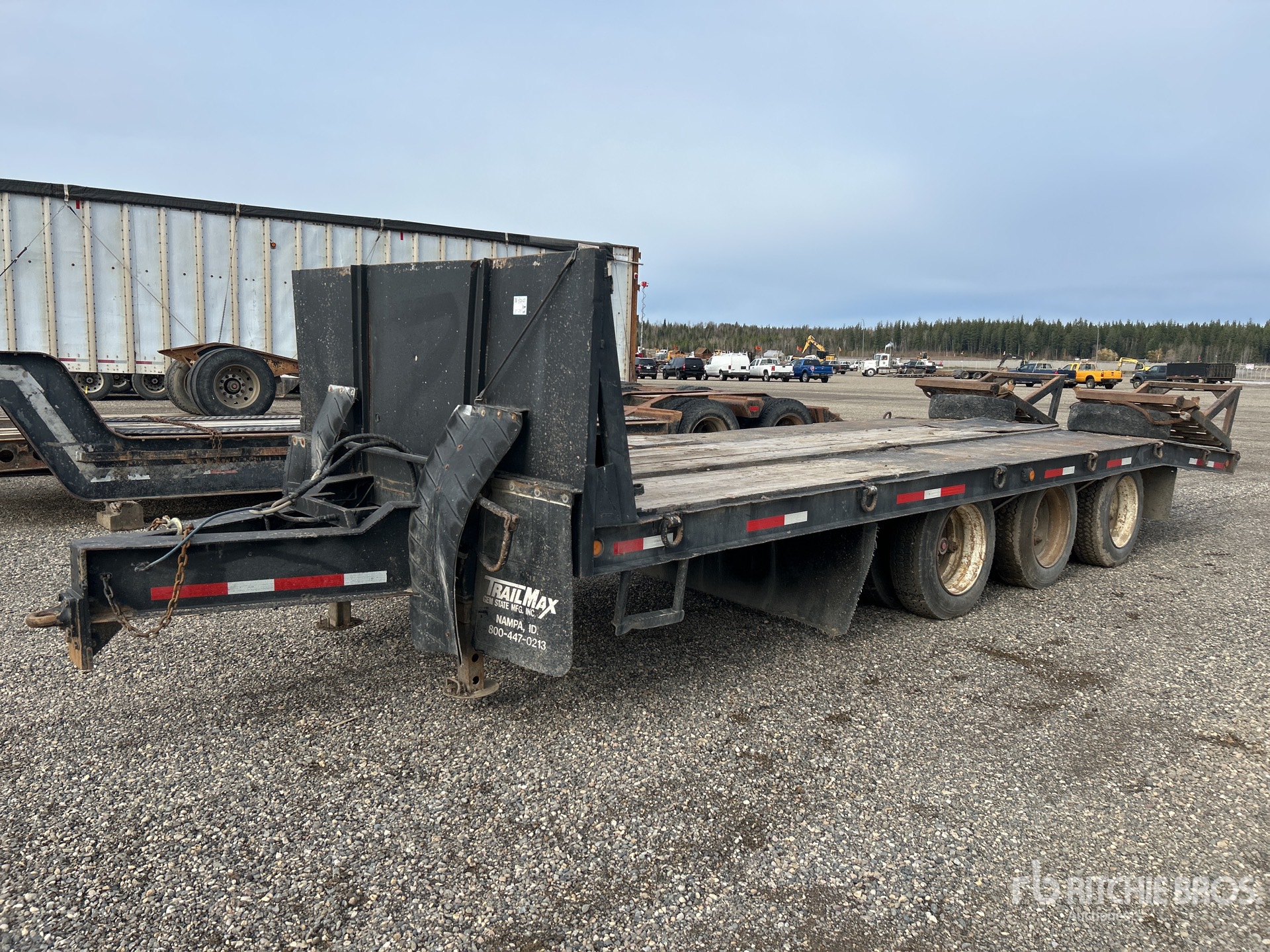 1993 Other walton 26 ft Tri/A Equipment Trailer Ritchie Bros. Auctioneers