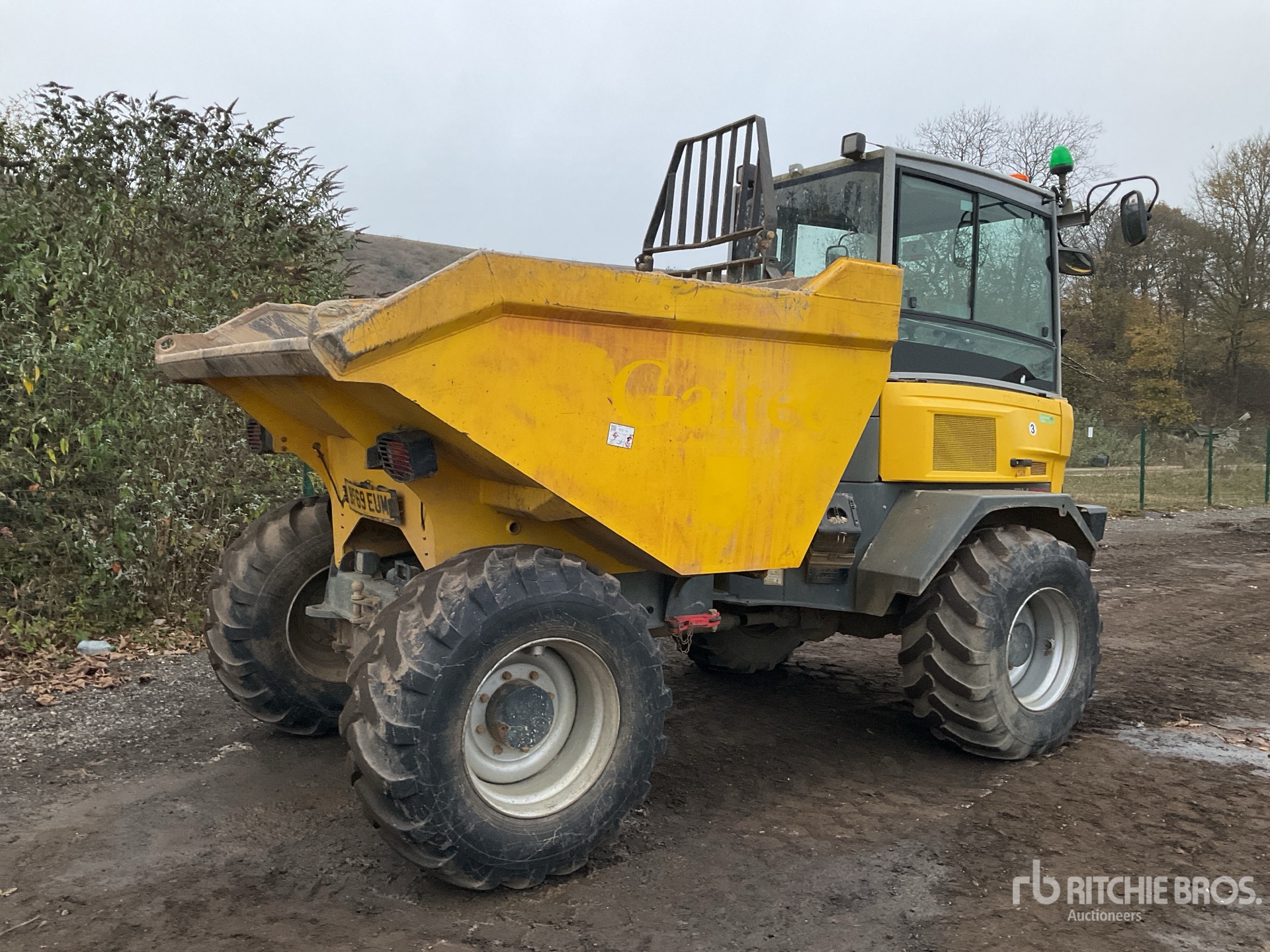 General Appearance with Picture, Right Rear Corner