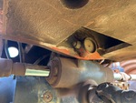 Drivetrain with Front Axle Oscillating Pin
