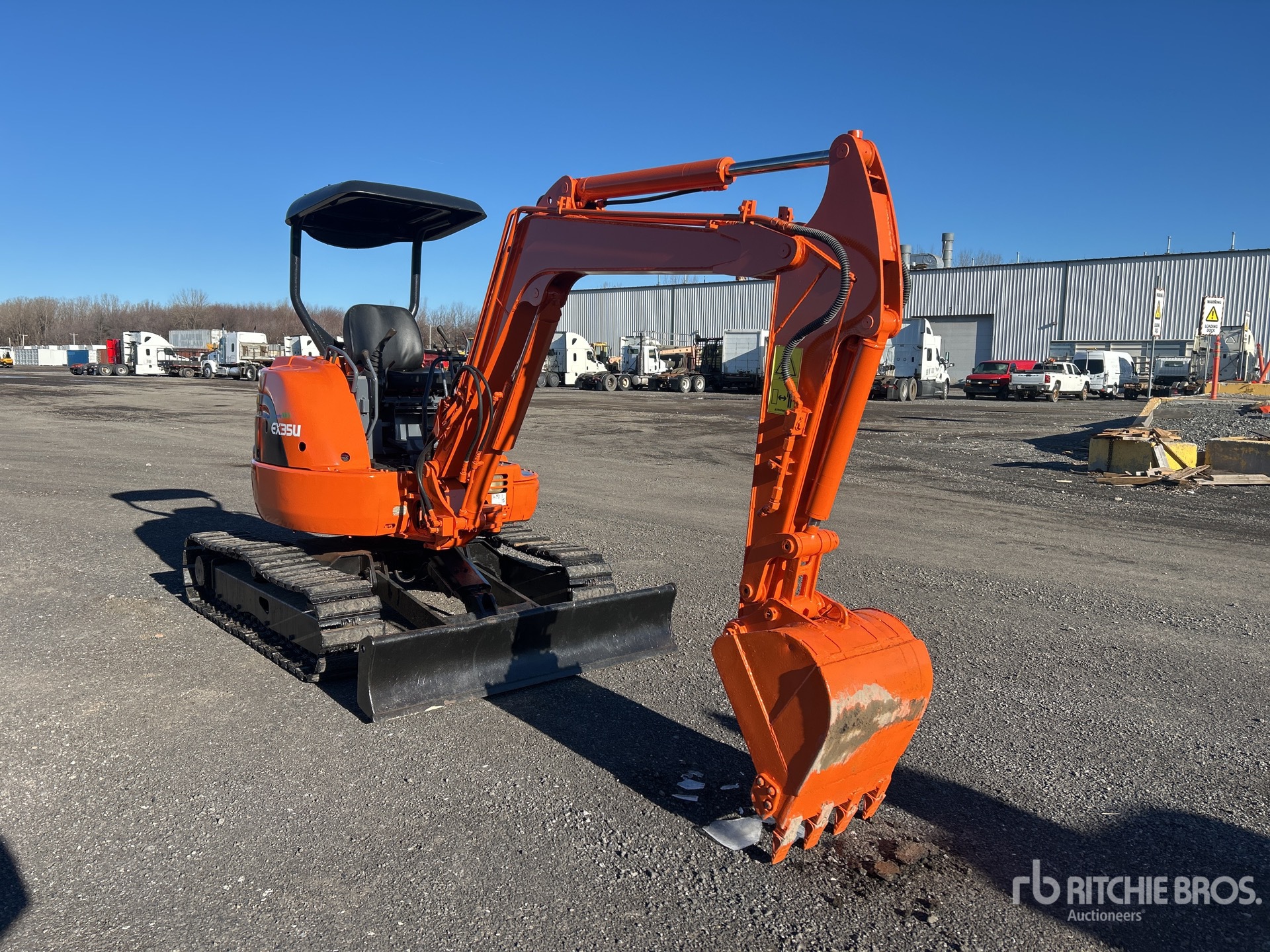 General Appearance with Picture, Right Front Corner