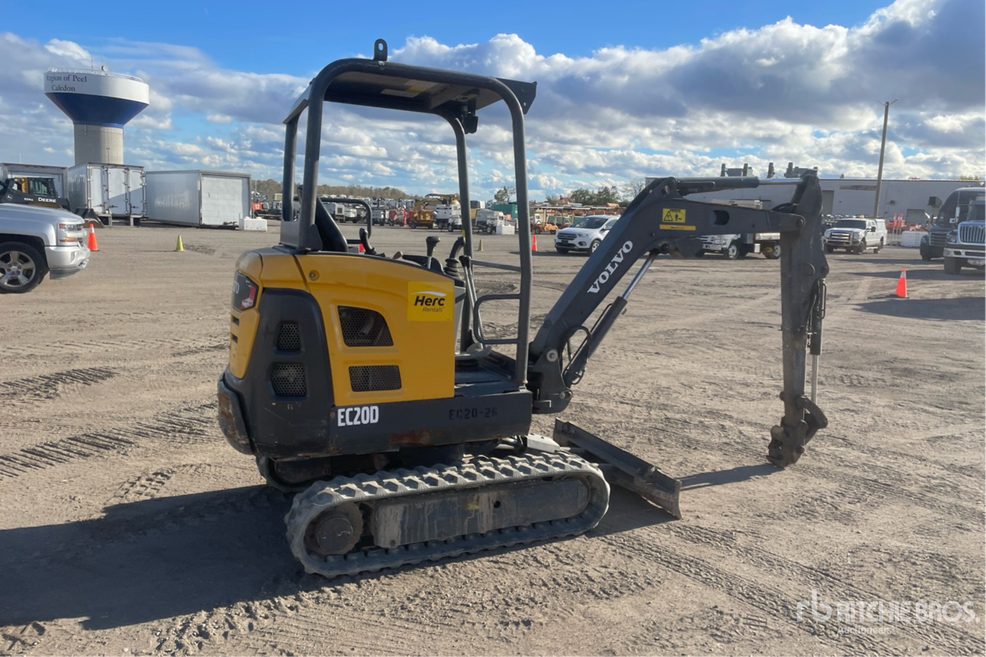 General Appearance with Picture, Right Rear Corner