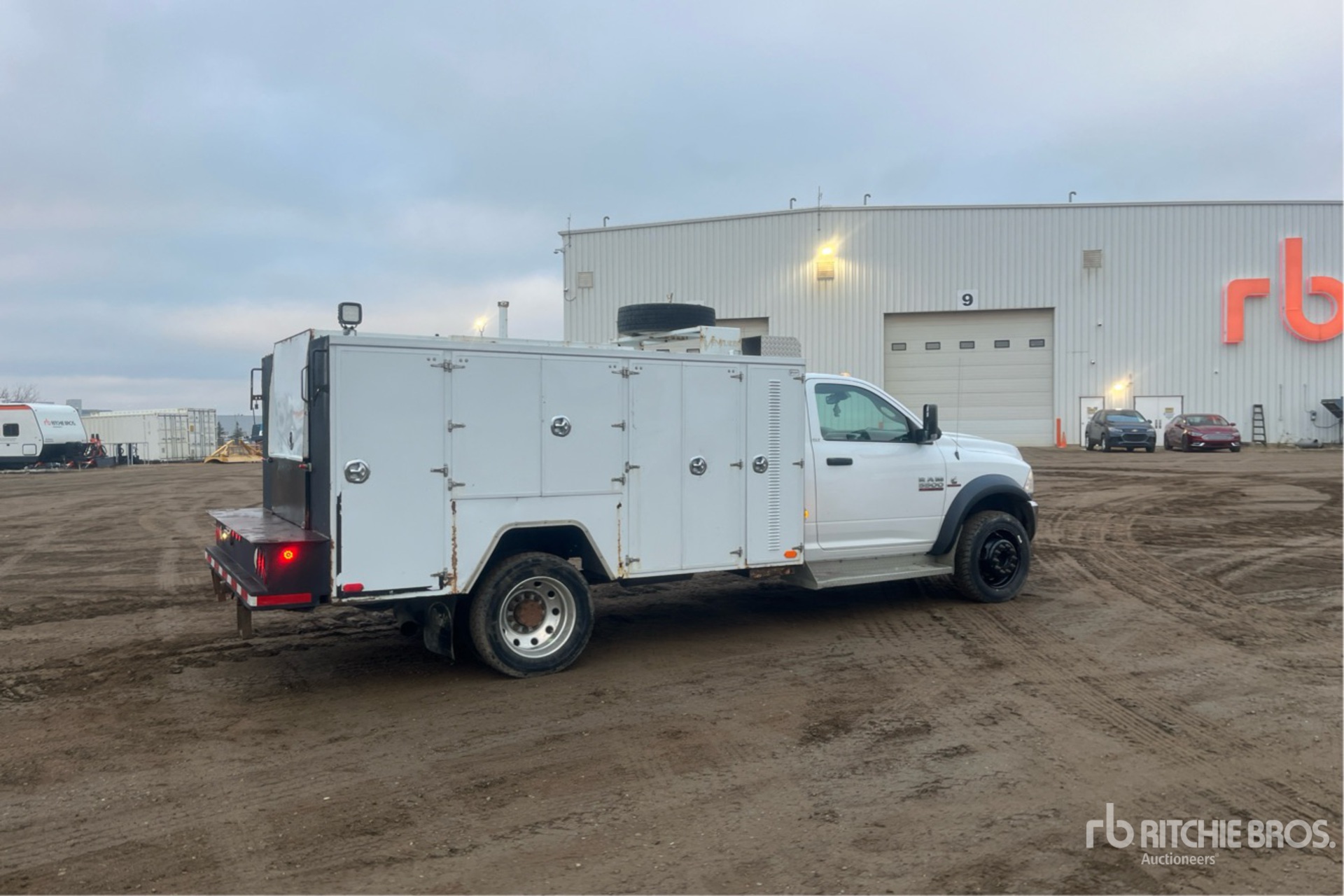 General Appearance with Picture, Right Rear Corner