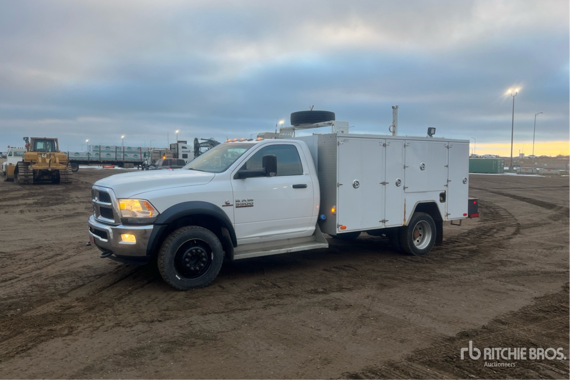 General Appearance with Picture, Left Front Corner