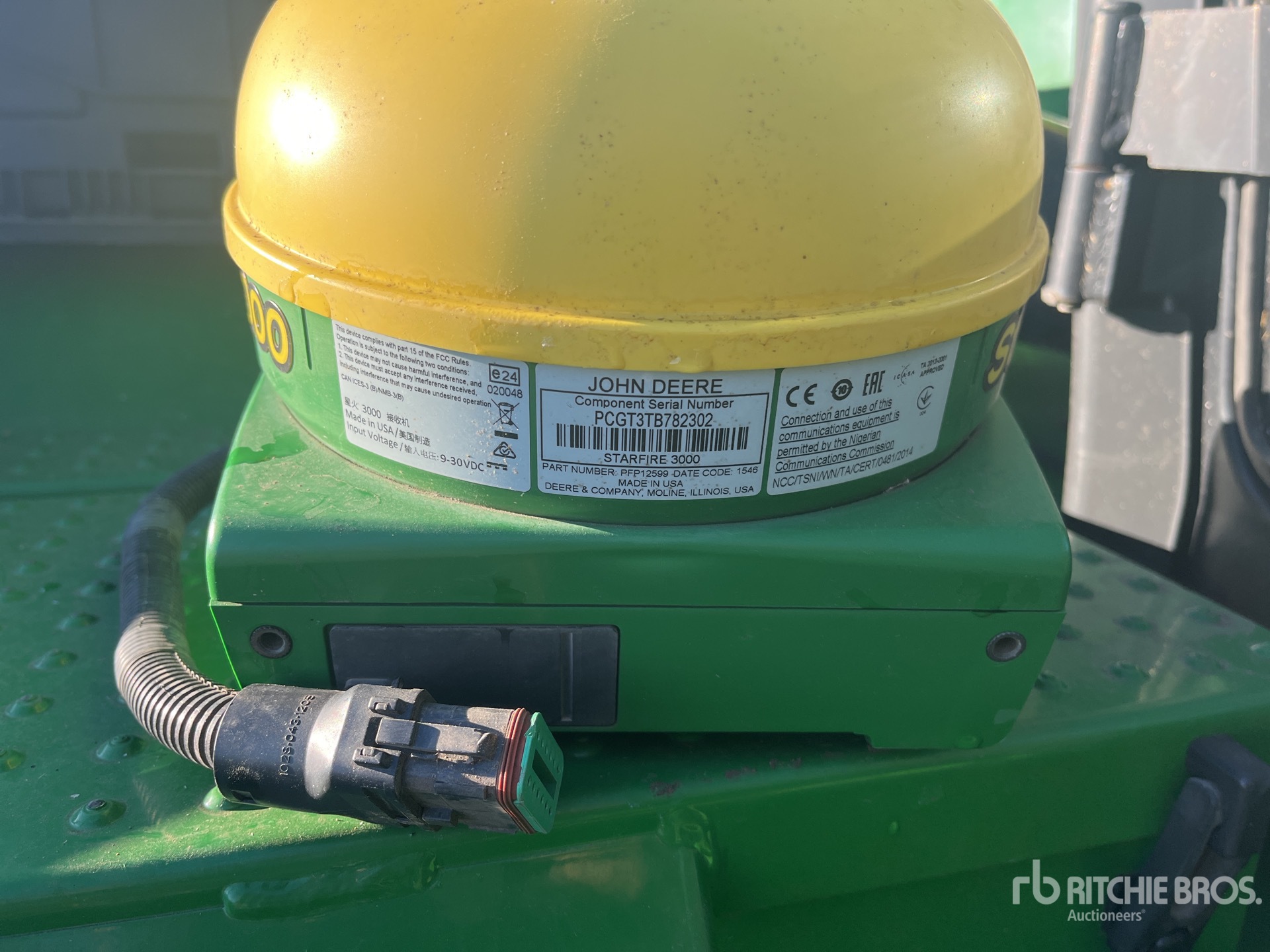 John Deere StarFire 3000 GNSS Receiver Ritchie Bros. Auctioneers