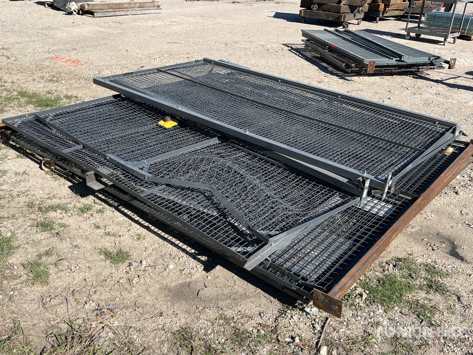 Aspect général with Image, coin arrière droit