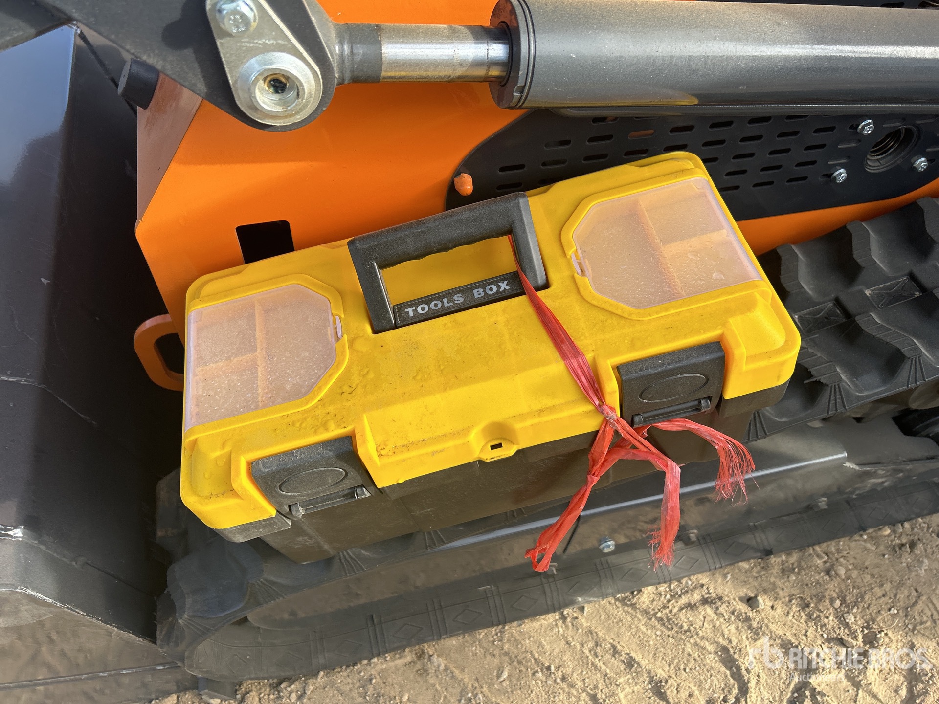 2024-landhero-ldh-t460-mini-oruga-cargadora-compacta-unused-ritchie