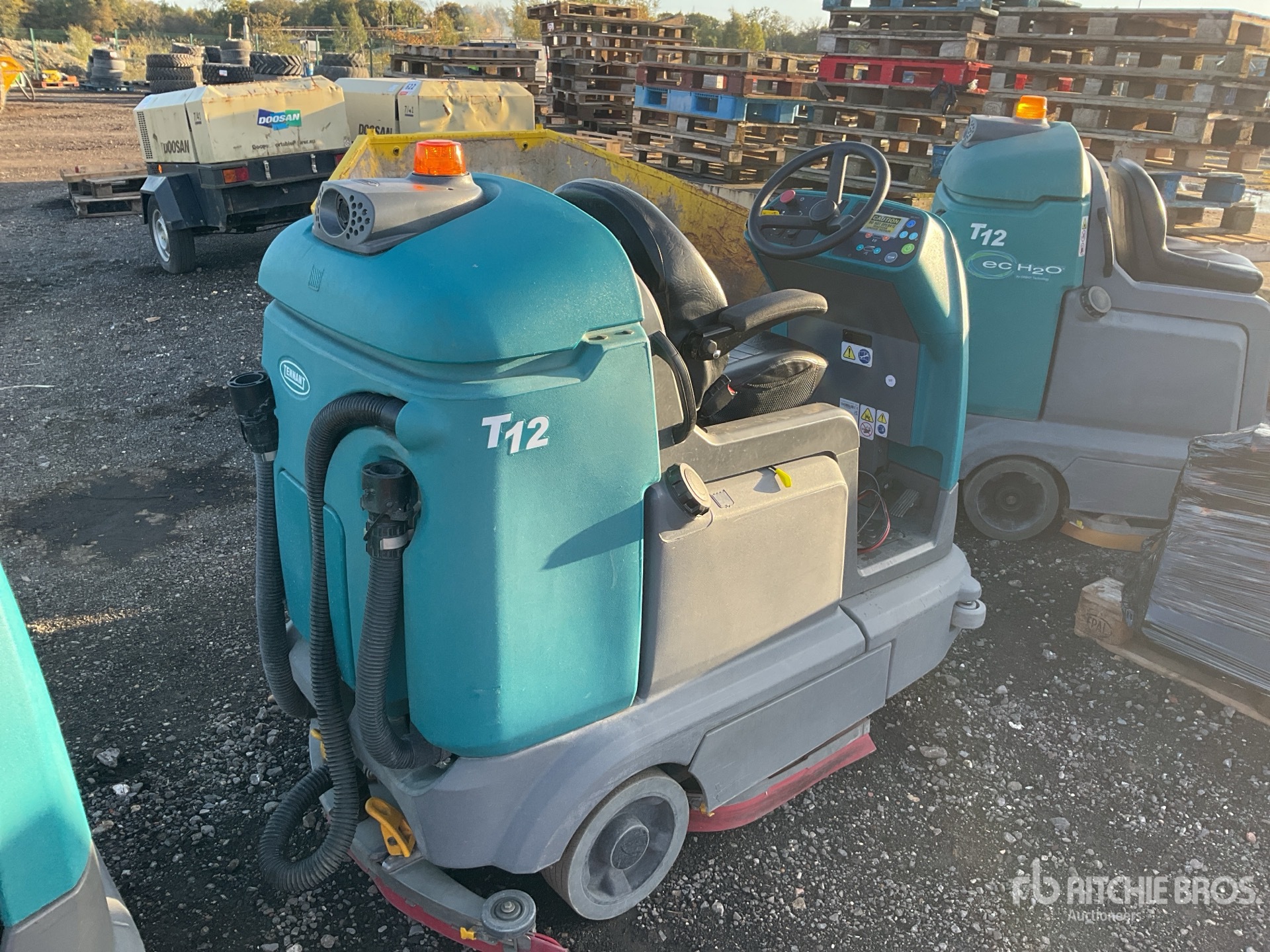 General Appearance with Imagen: esquina trasera derecha