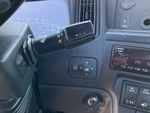 LN536832 - 2020 International LT625: Gear Selector