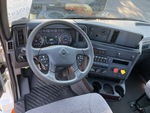 LN536832 - 2020 International LT625: Dash Components