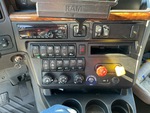 MN287221 - 2021 International LT625: Dash Components