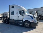 MN287221 - 2021 International LT625: Picture, Right Front Corner