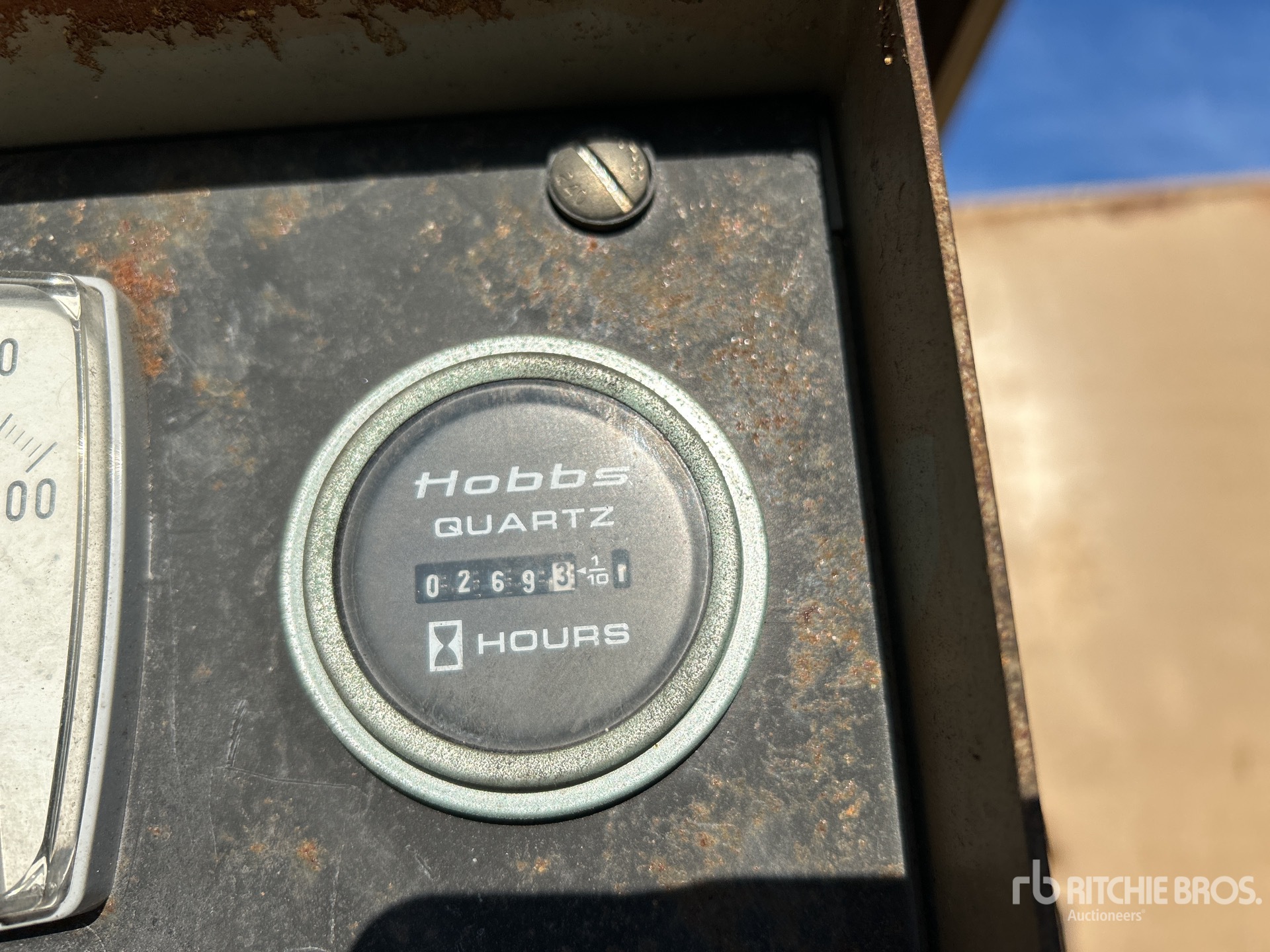 General Appearance with Hour Meter / Odometer