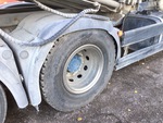 Underbody with Right Center Drive Tires