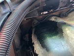 LL285903 - 2020 International LT625: Engine Oil Leaks