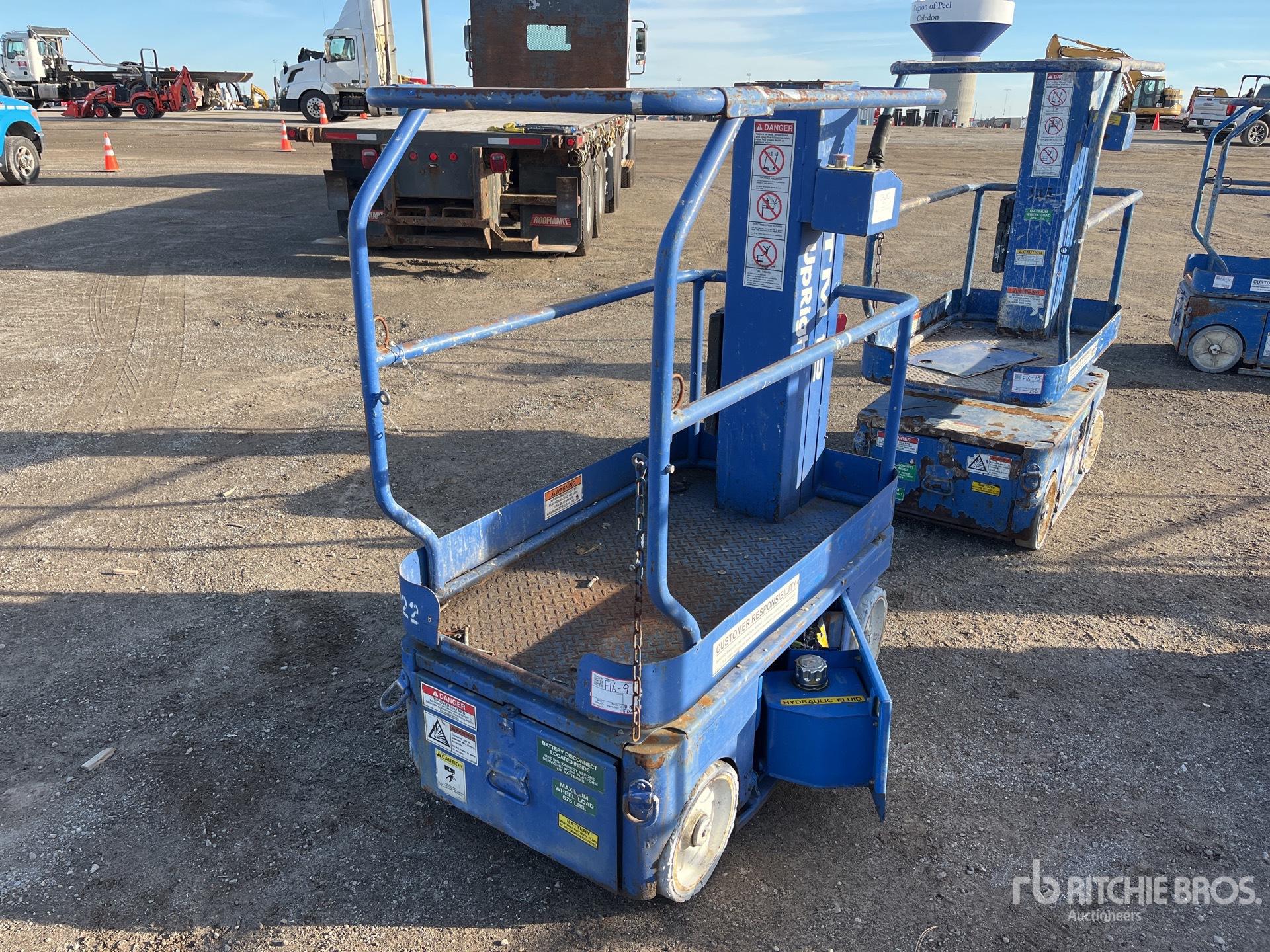 General Appearance with Picture, Left Front Corner