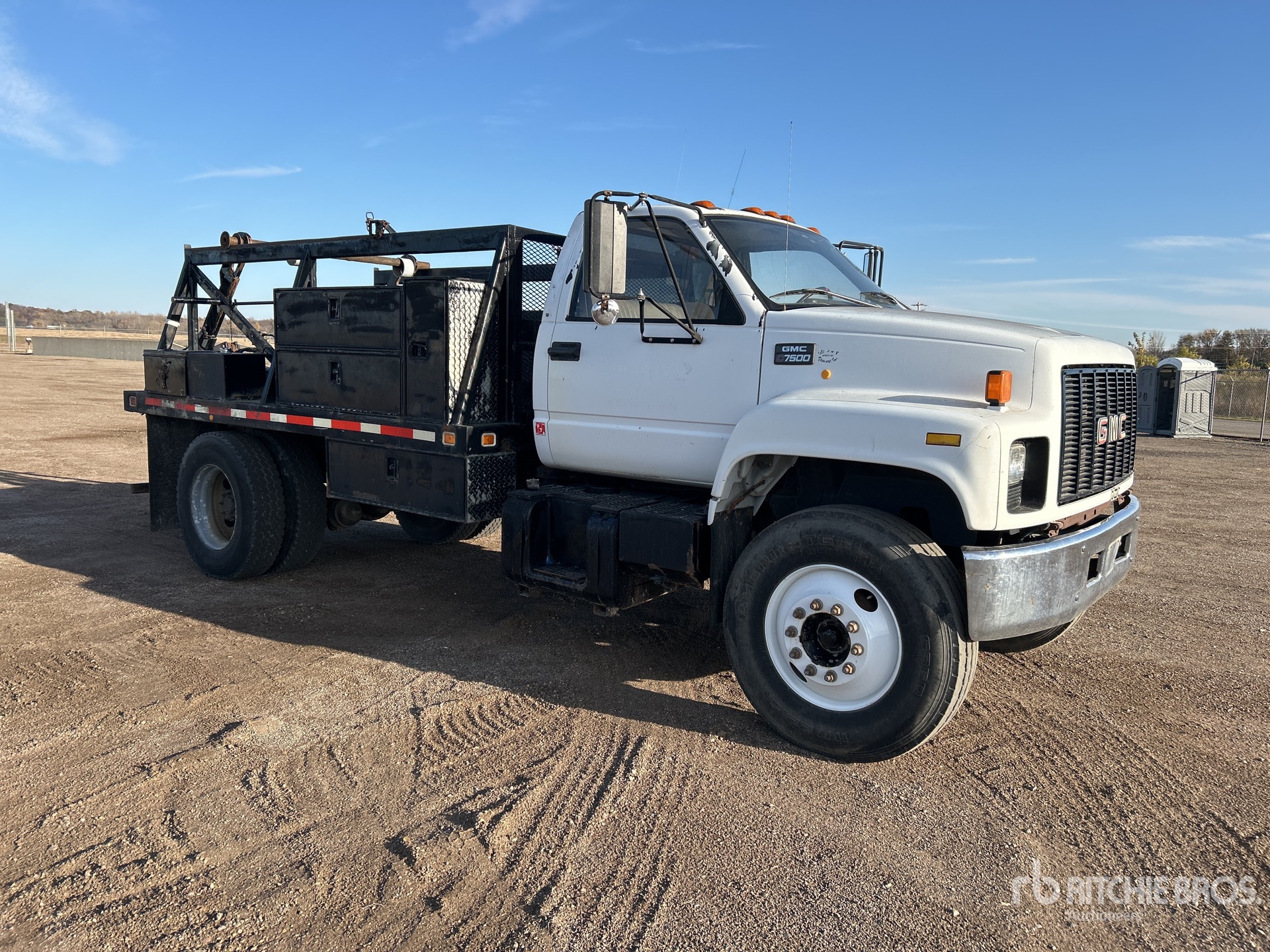 General Appearance with Foto, angolo anteriore destro