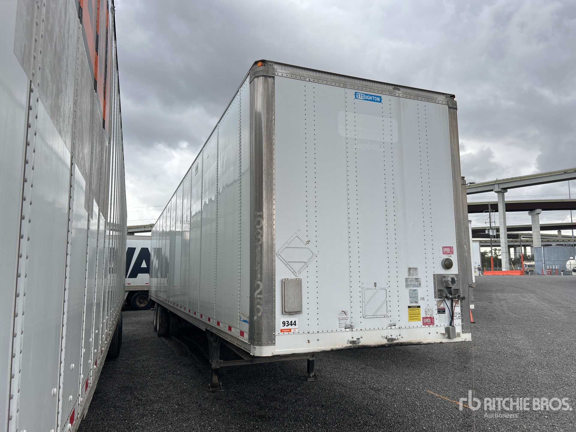 General Appearance with Foto, angolo anteriore destro