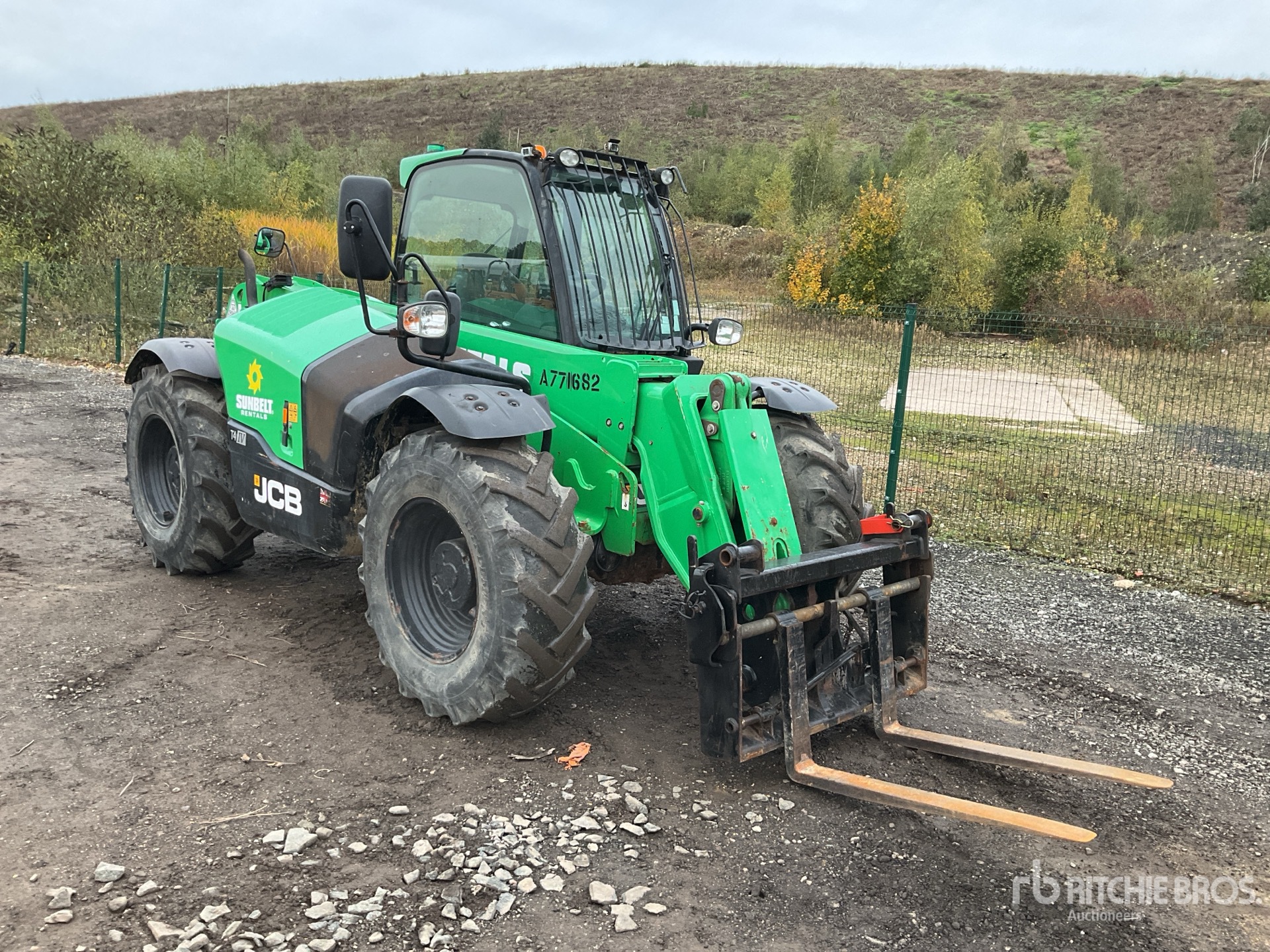 General Appearance with Picture, Right Front Corner