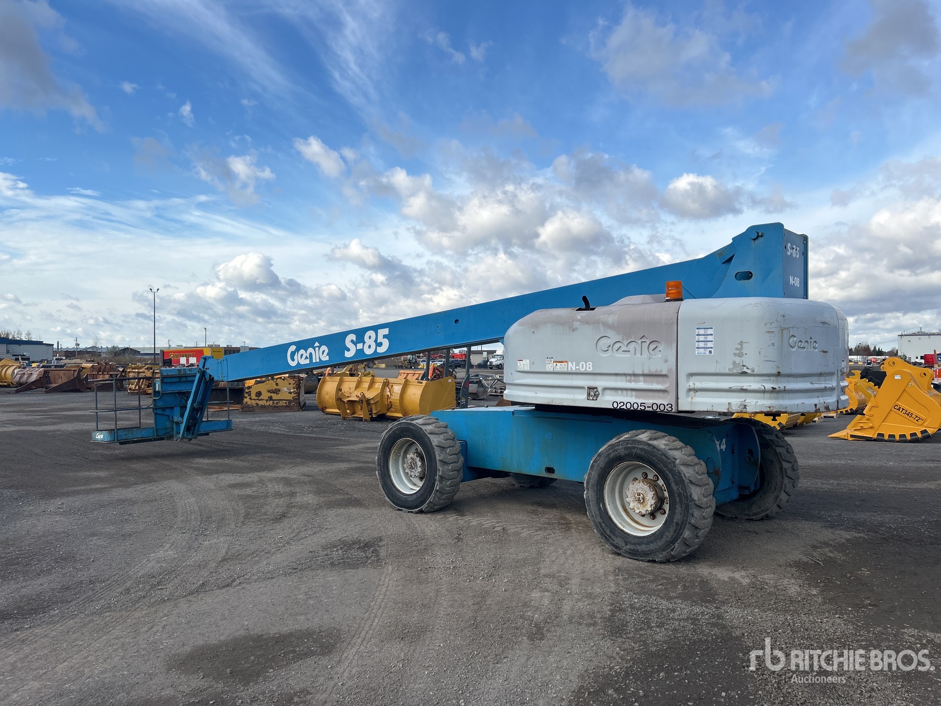 General Appearance with Foto, angolo posteriore sinistro