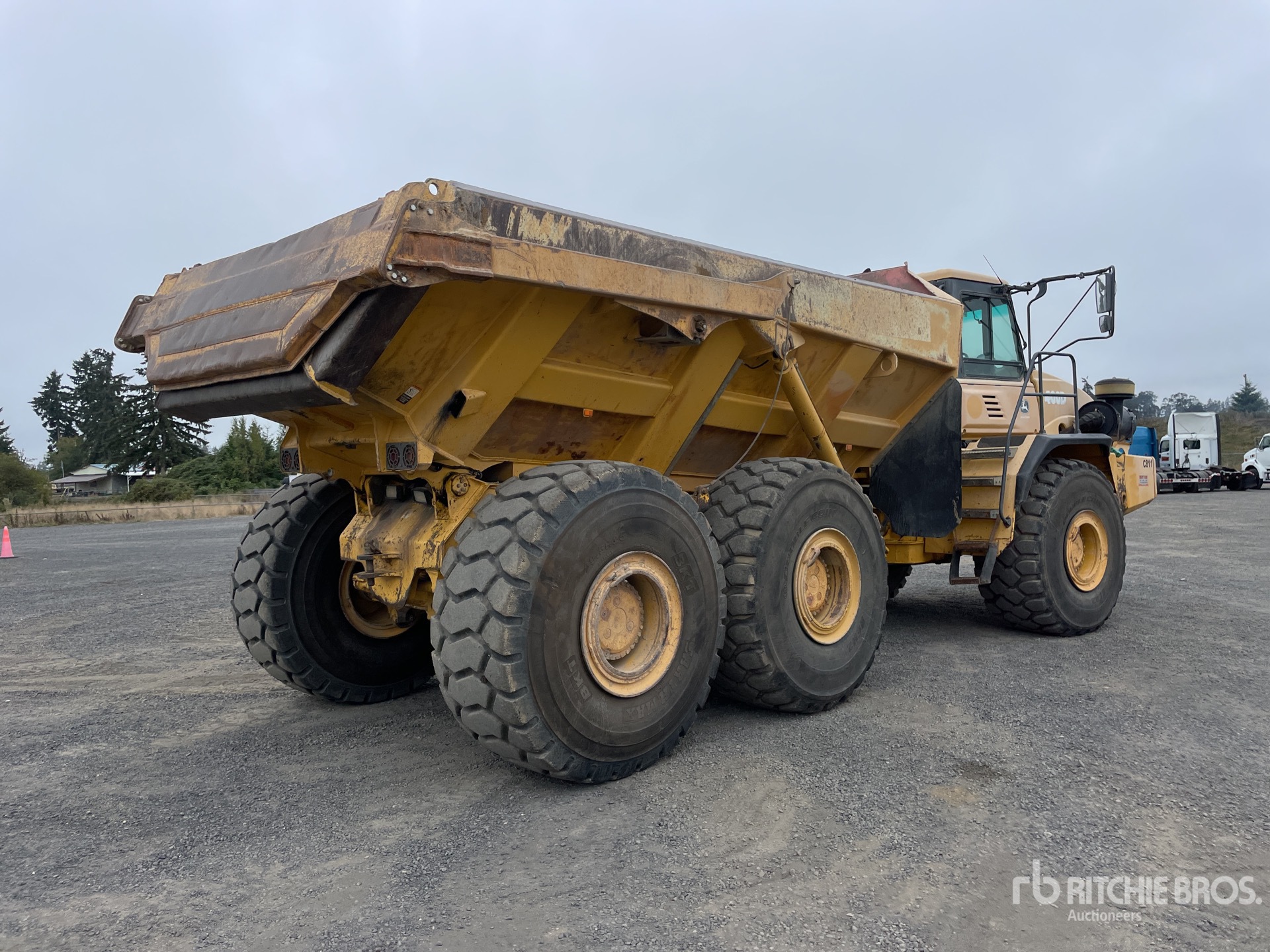 General Appearance with Picture, Right Rear Corner