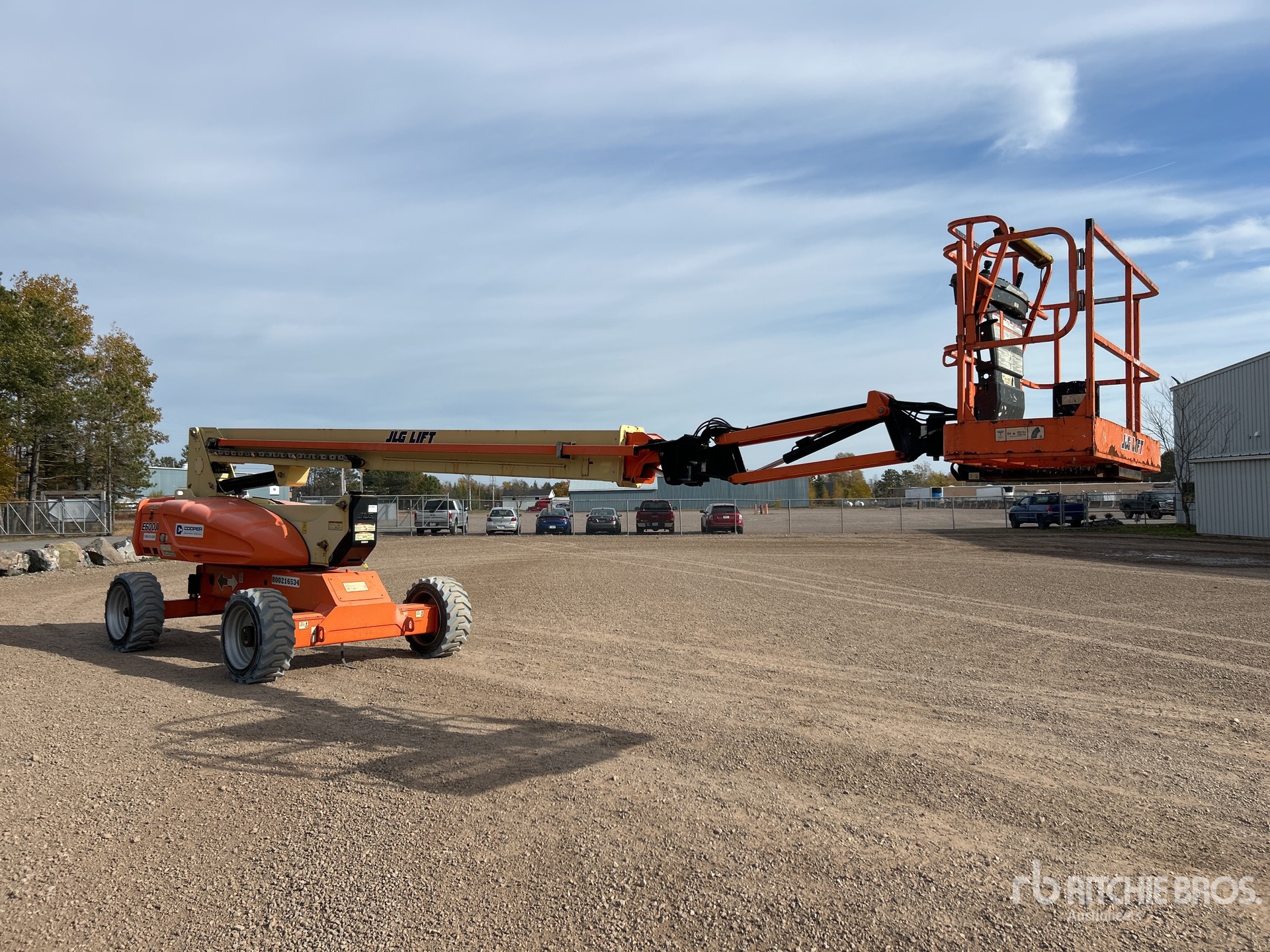 General Appearance with Picture, Right Front Corner