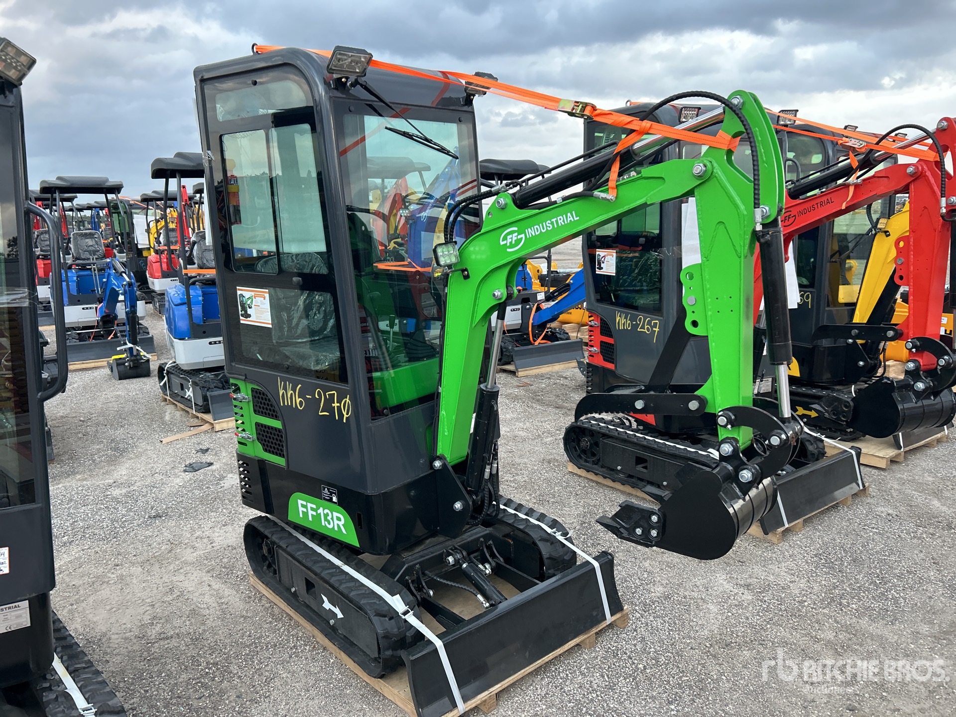 General Appearance with Picture, Right Front Corner