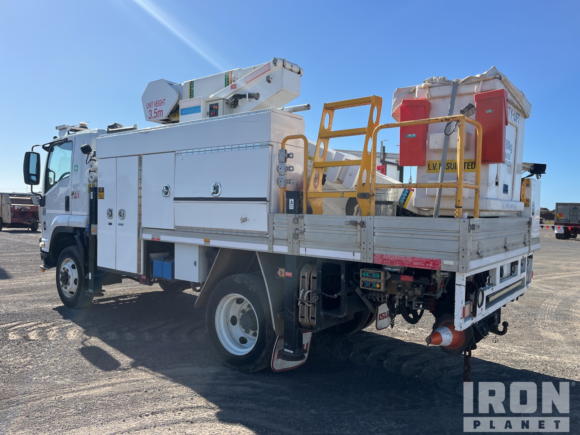 General Appearance with Imagen: esquina trasera derecha