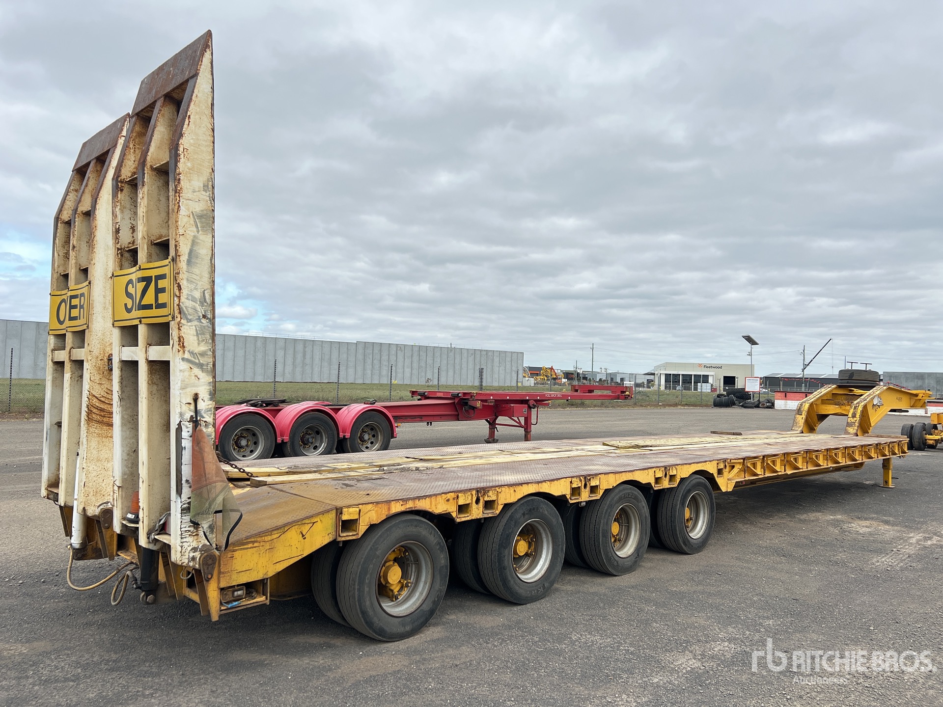 General Appearance with Picture, Left Rear Corner