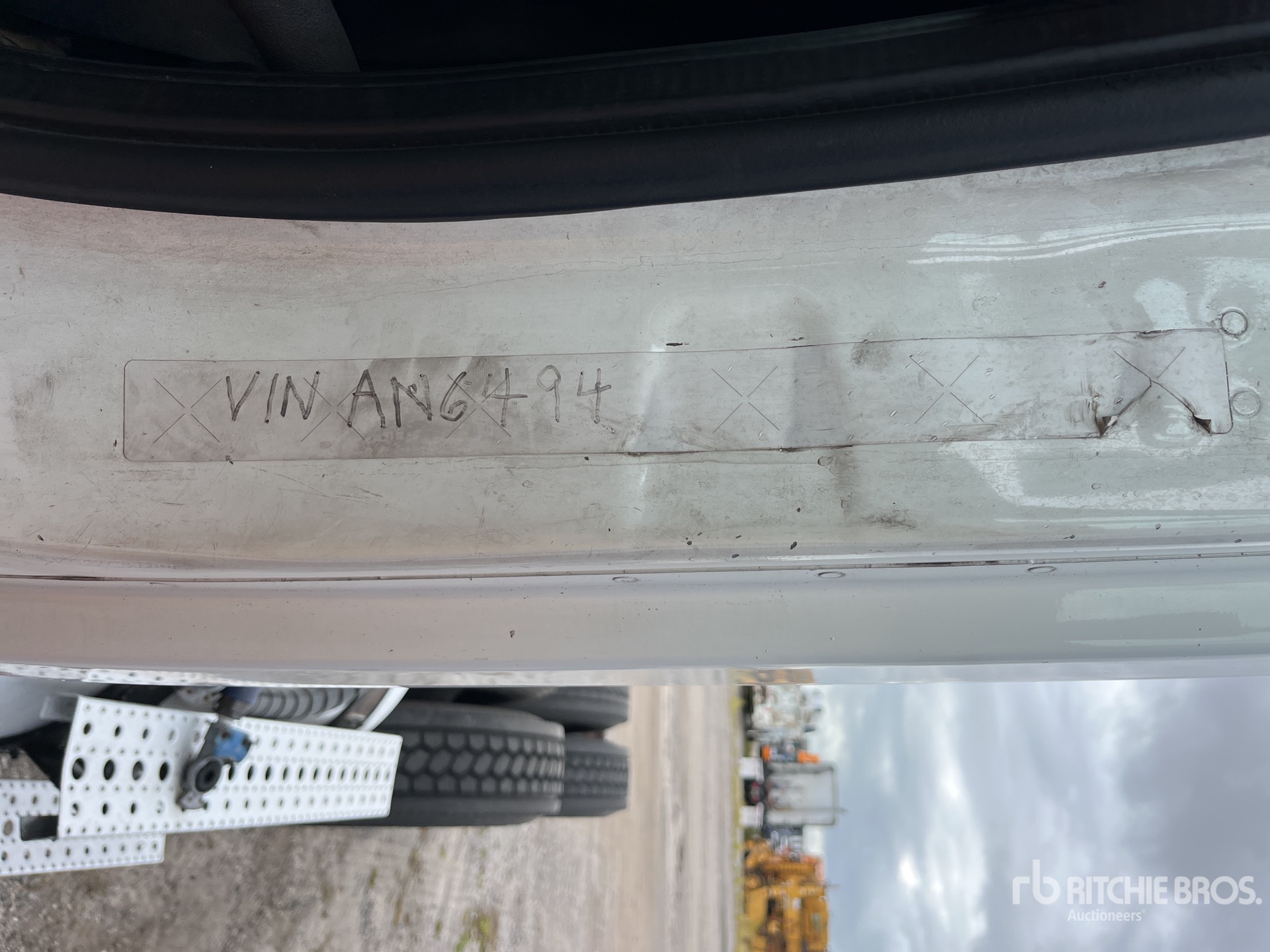General Appearance with Numero seriale/numero d’identificazione del veicolo (VIN)