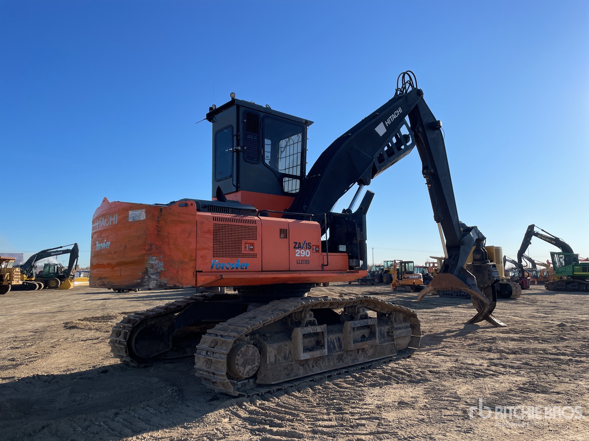 Tmar Logging 2014 Hitatchi ZX290F-3 Heel Boom Log Loader | Ritchie Bros. Auctioneers