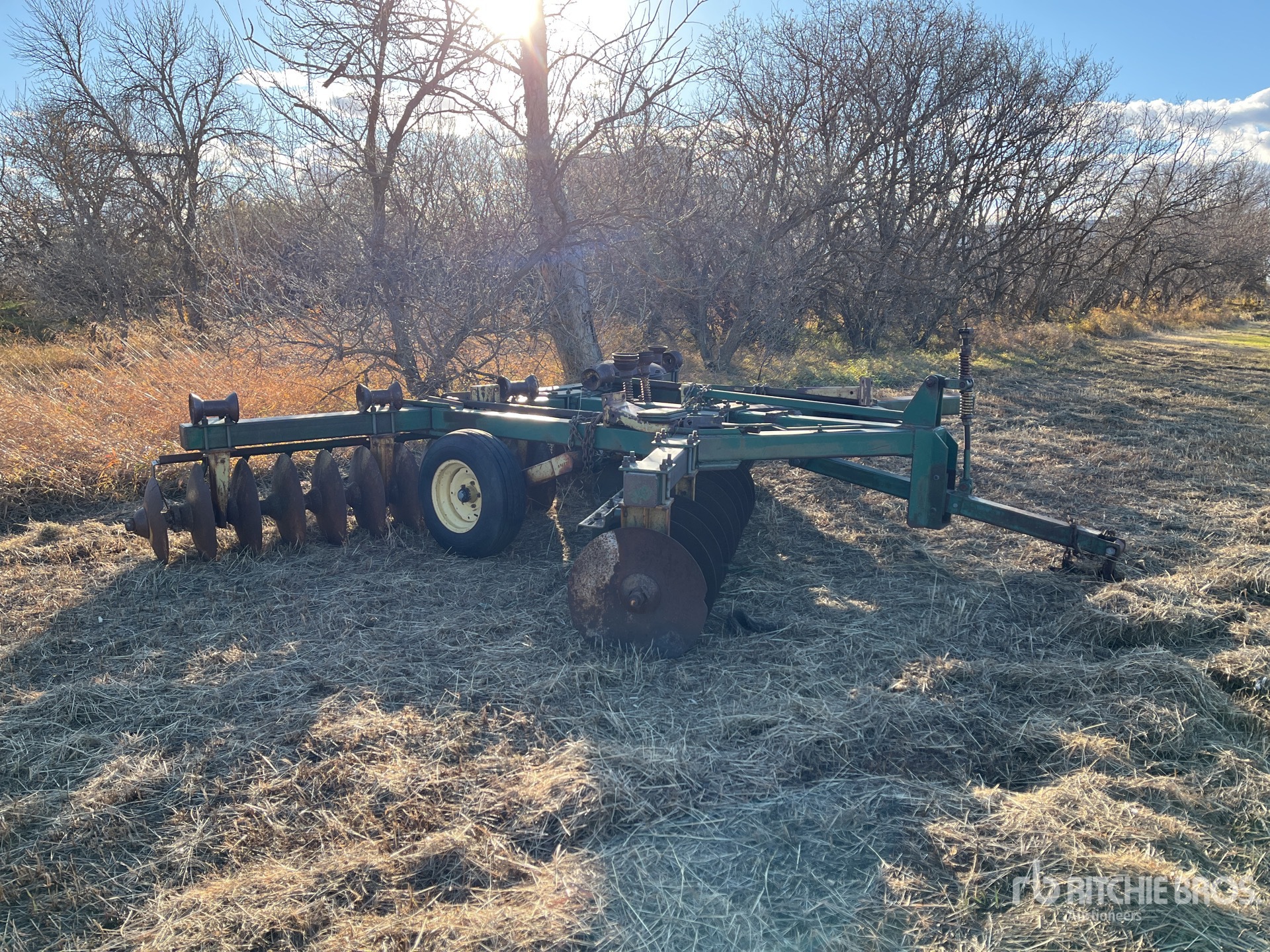 Inoperable Disc Noble 16 ft Tandem Disc (Inoperable) | Ritchie Bros. Auctioneers