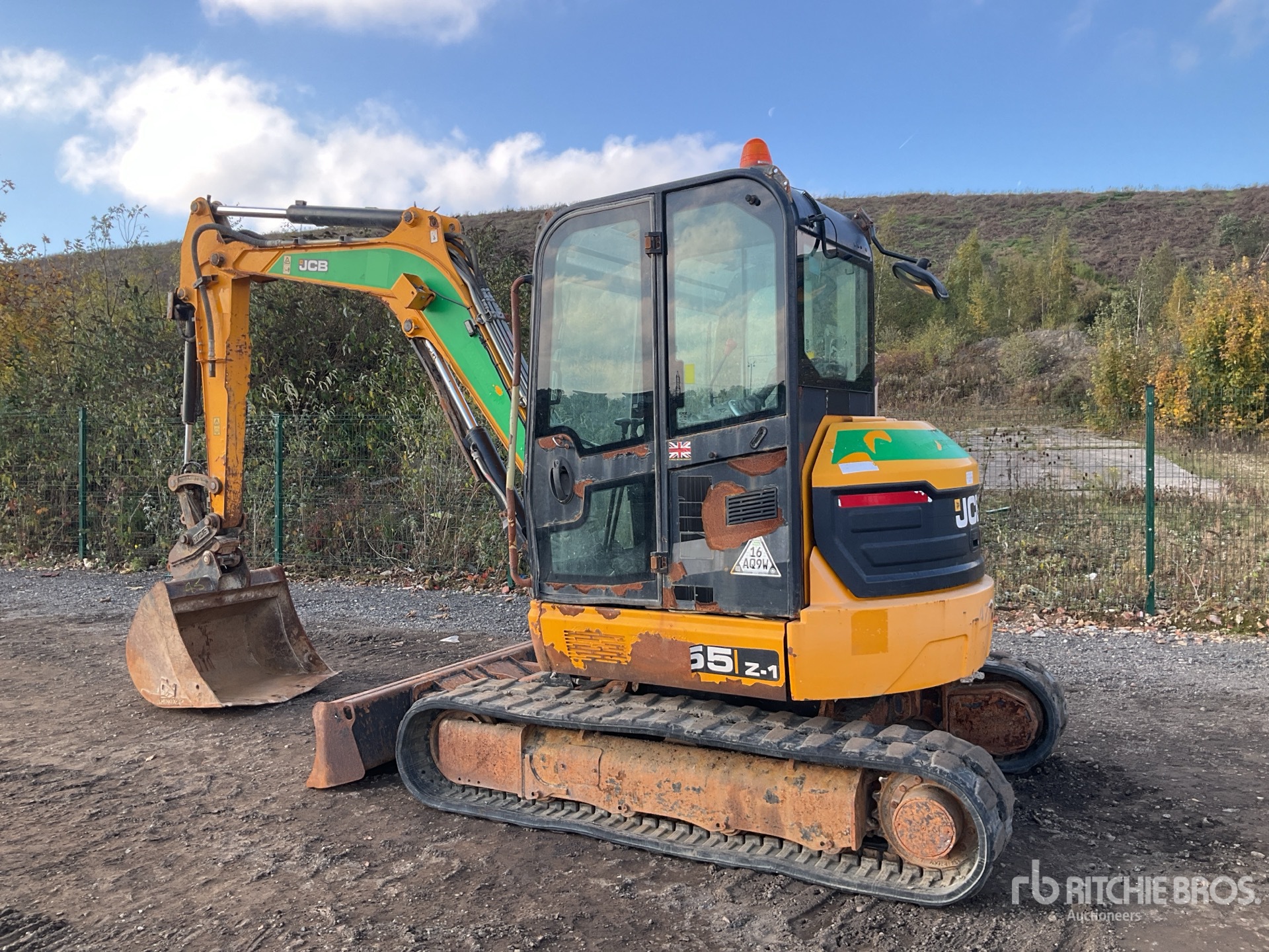 General Appearance with Picture, Left Rear Corner