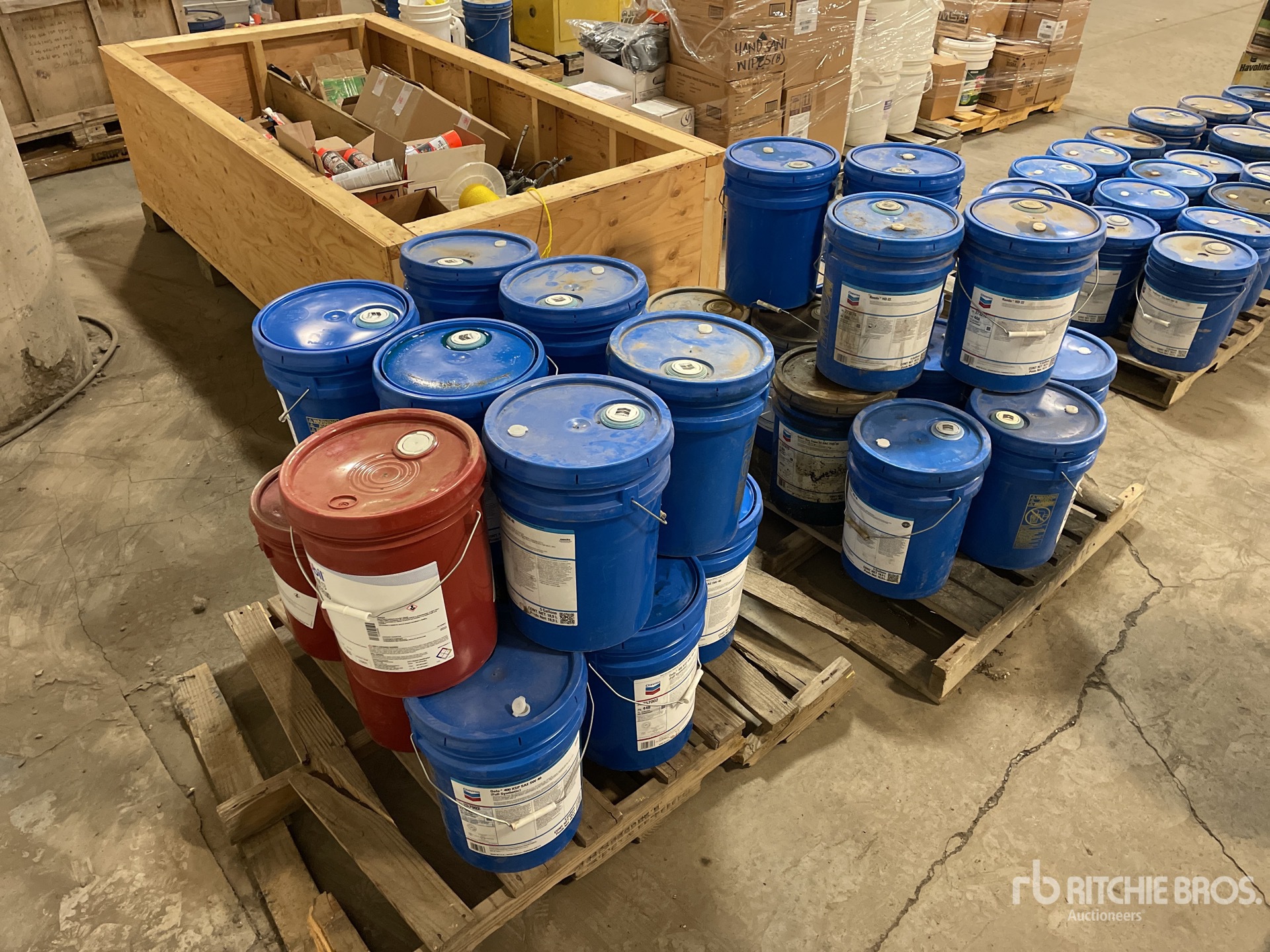 Quantity of (29) 5 Gallon Fluid Pails Ritchie Bros. Auctioneers