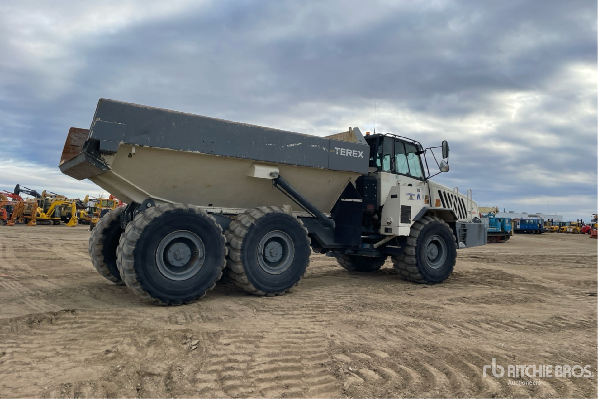 General Appearance with Picture, Right Rear Corner