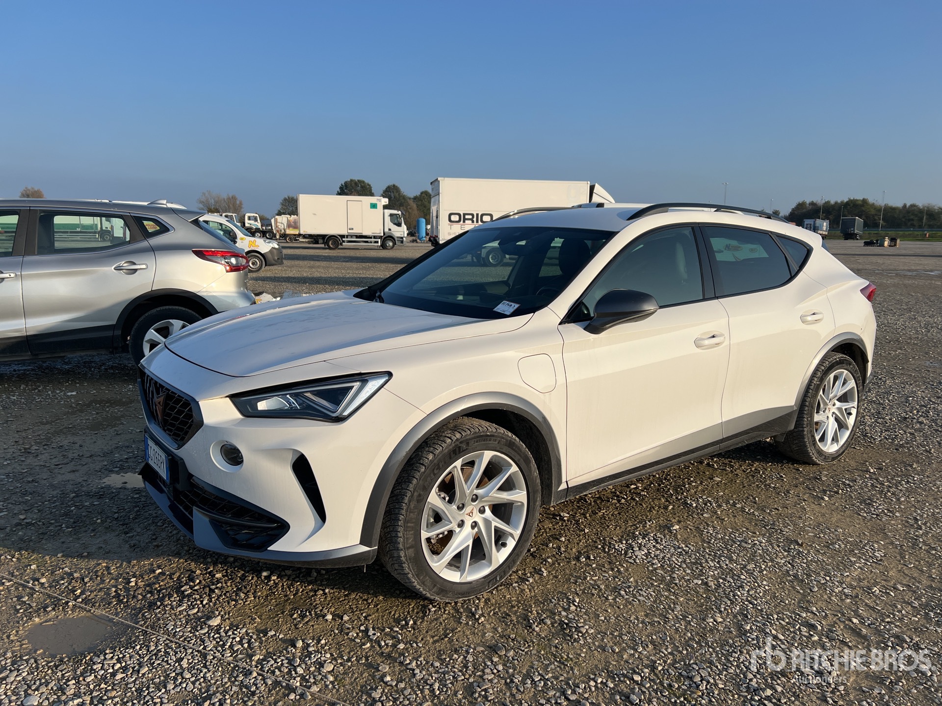 General Appearance with Foto, angolo anteriore sinistro